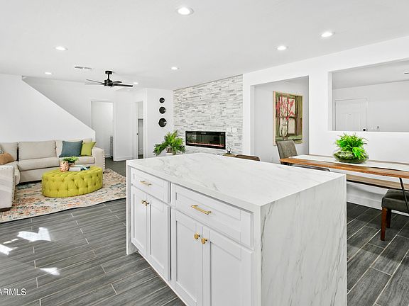 4th image of 1591 E BRADSTOCK Way