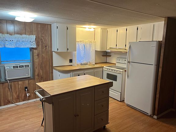 5th image of 6417 N Cincinnati St Trailer 12