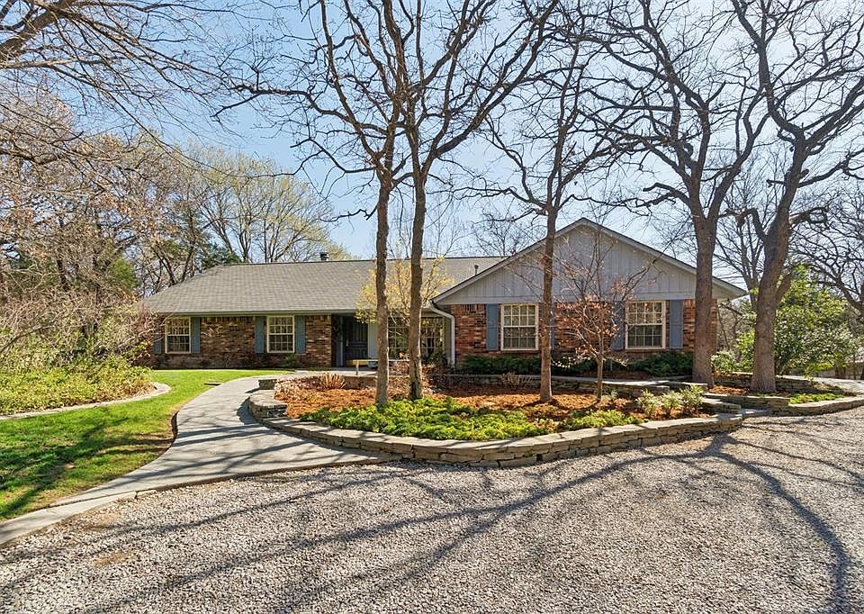1st image of 3004 Cactus Dr