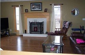3rd image of 13118 Glencrest Ln
