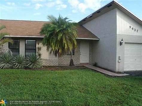 2nd image of 9437 NW 45th Pl