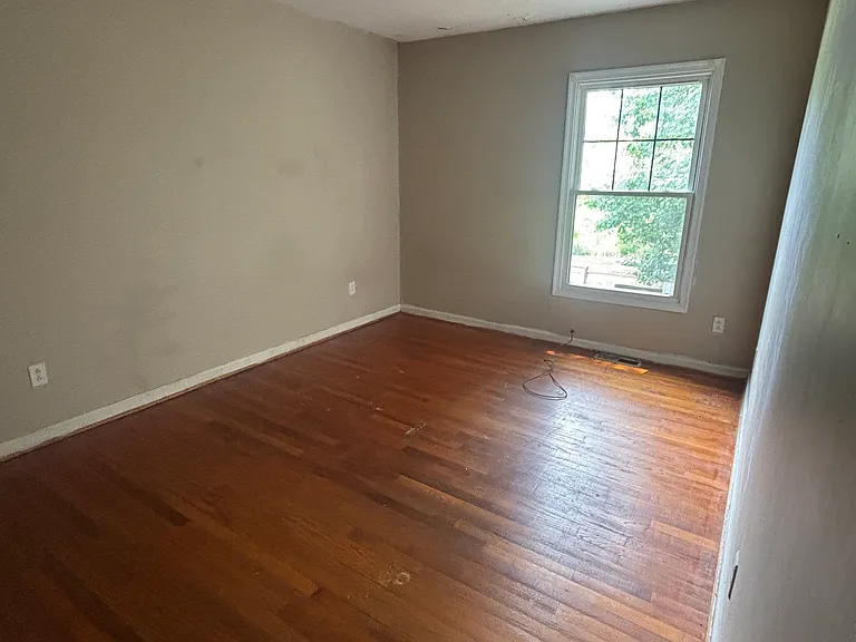 3305 Weeping Willow Ln — Photo 8