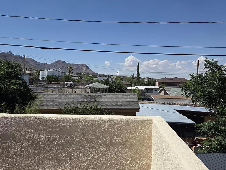3717 NE Hubble Dr — Photo 37