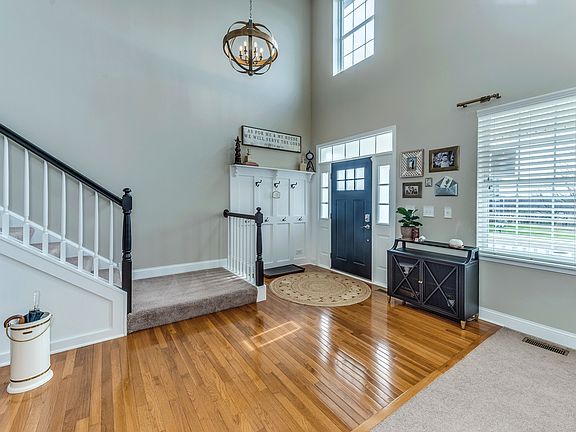 4th image of 3304 Highwood Ct