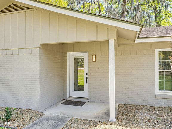 4th image of 304 Shell Park Cir