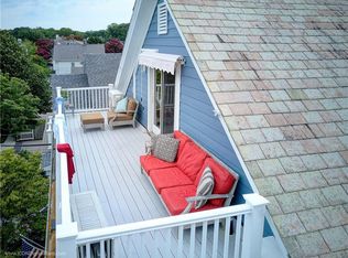 30 Harrison Ave, Newport, RI 02840