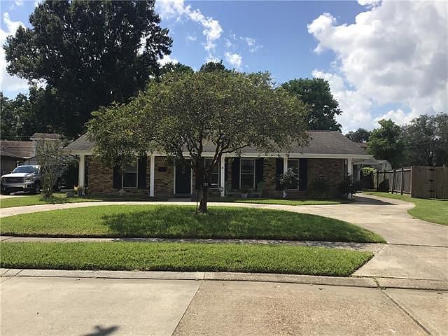 1st image of 108 Willow Dr