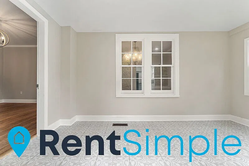 3 bed, 2.0 bath, 2500 sqft, $2,695 — Photo 4