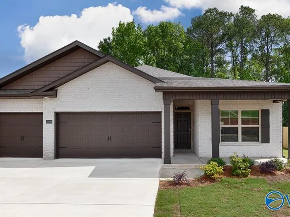 14279 Lannister Ln, Athens, AL 35613
