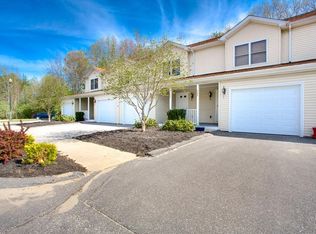 703 Lainey Ln, Killingly, CT 06239