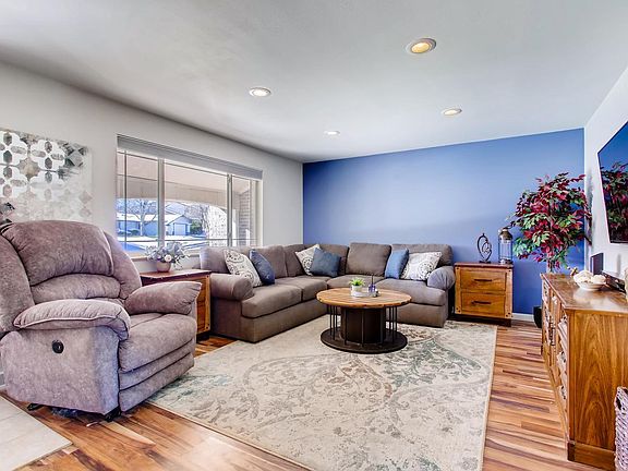 5th image of 10159 W Saratoga Pl