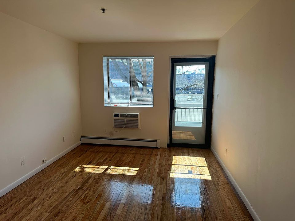 1st image of 7544 113th St APT 3