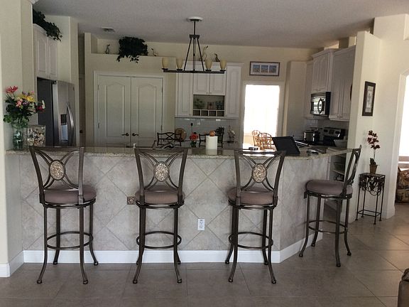 3rd image of 96 Hawks Ln