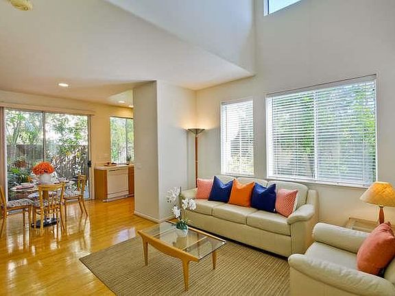 3rd image of 2599 Las Palmas Way
