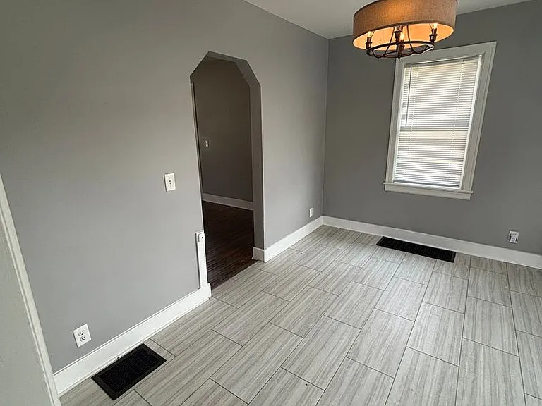 1060 Sugar Grove Rd — Photo 17