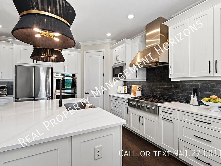 4430 Pond Brook Ct — Photo 17