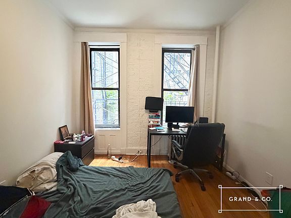 2nd image of 120 Mac Dougal St #3