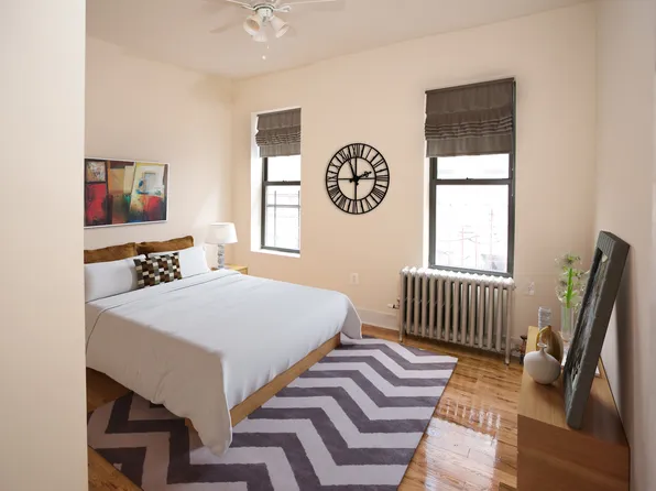 66-11 Almeda Avenue image 5 of 6