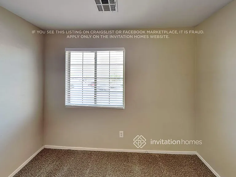 11401 W Windsor Ave — Photo 14