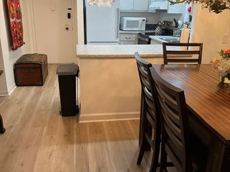 5 High Point Cir W #206 — Photo 8