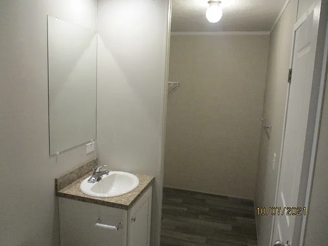 913 Moss Ave — Photo 20
