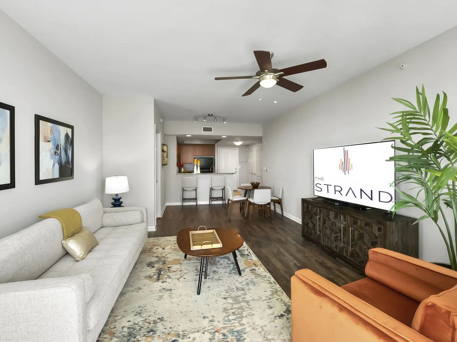 The Strand — Photo 2