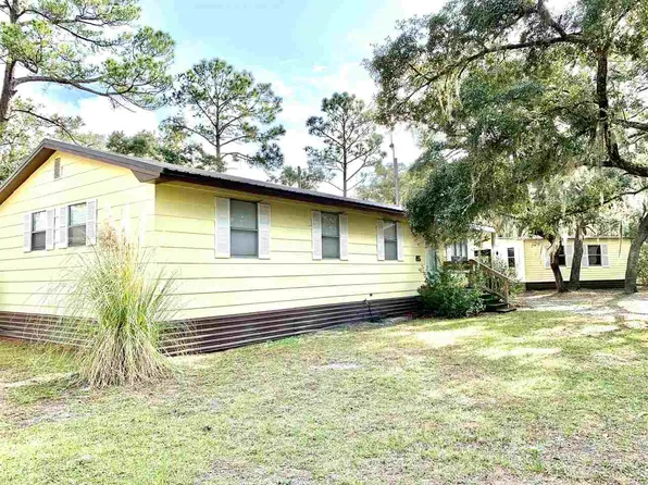 85 Saint James St, Panacea, FL 32346