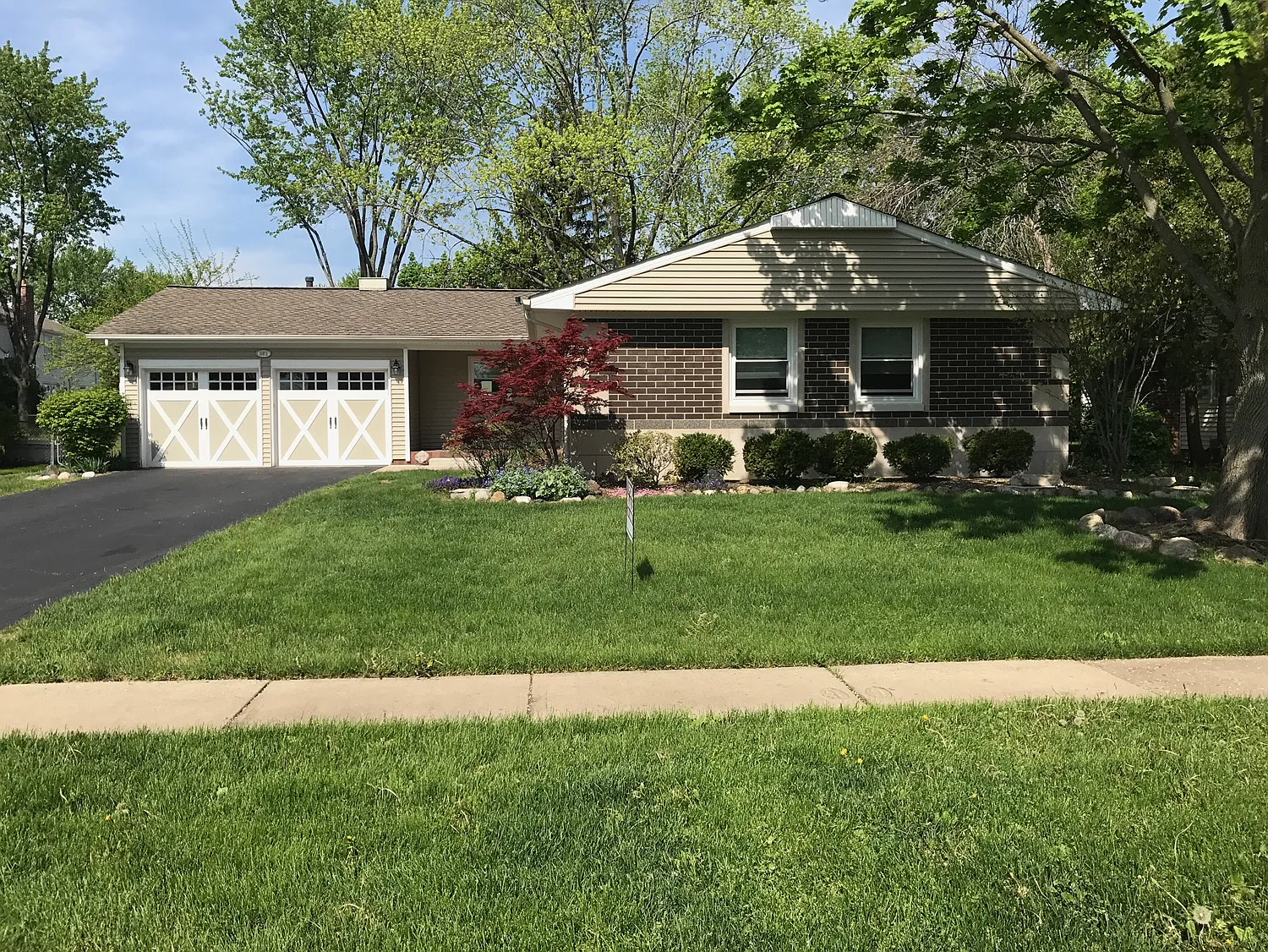 661 Woodhollow Ln photo 1