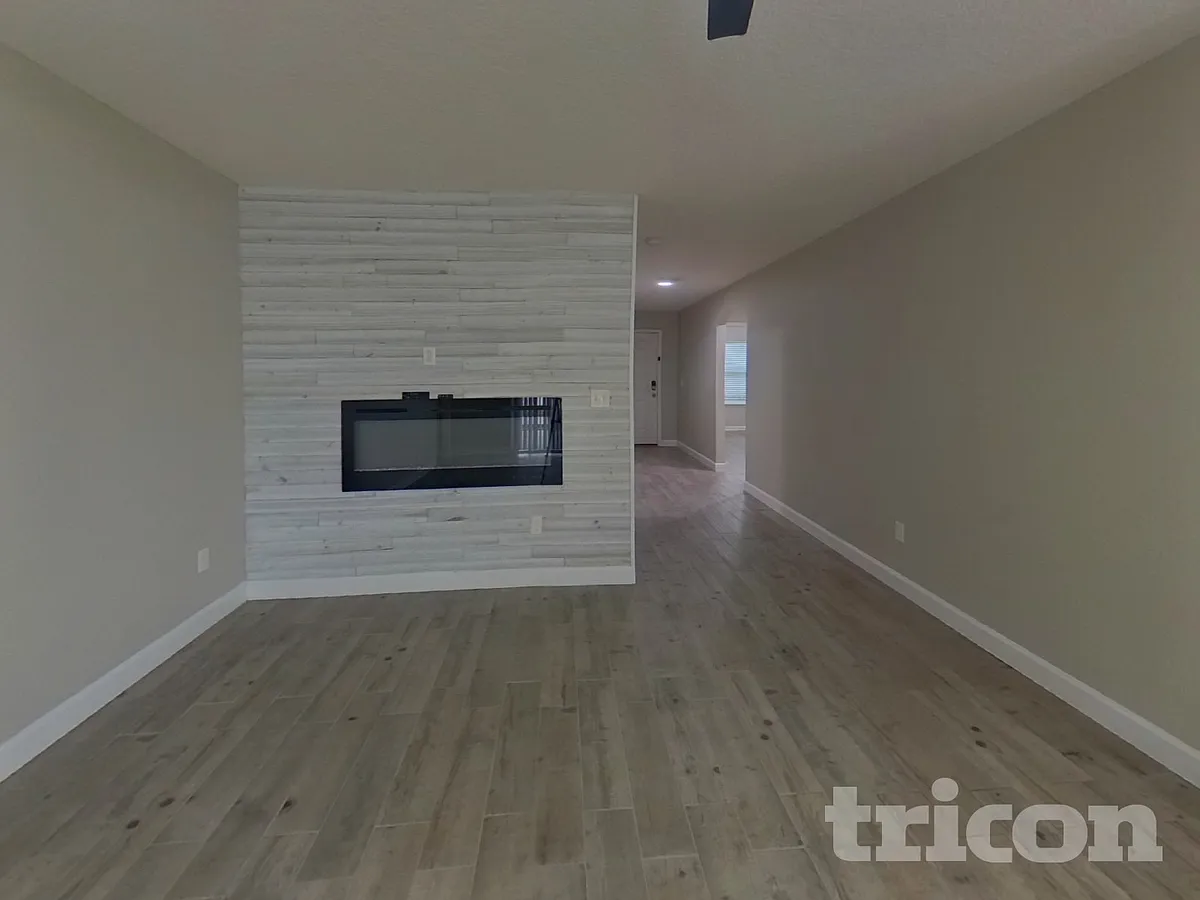 Building Photo - 77089 Crosscut Way