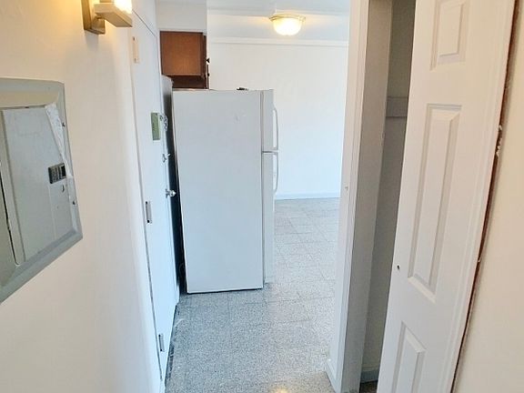 5th image of 27-35 21st St #4FF