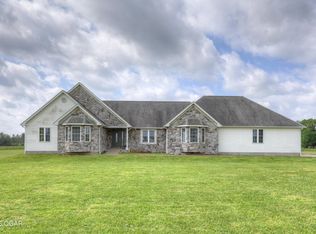 9490 Cedar Rd, Carthage, MO 64836