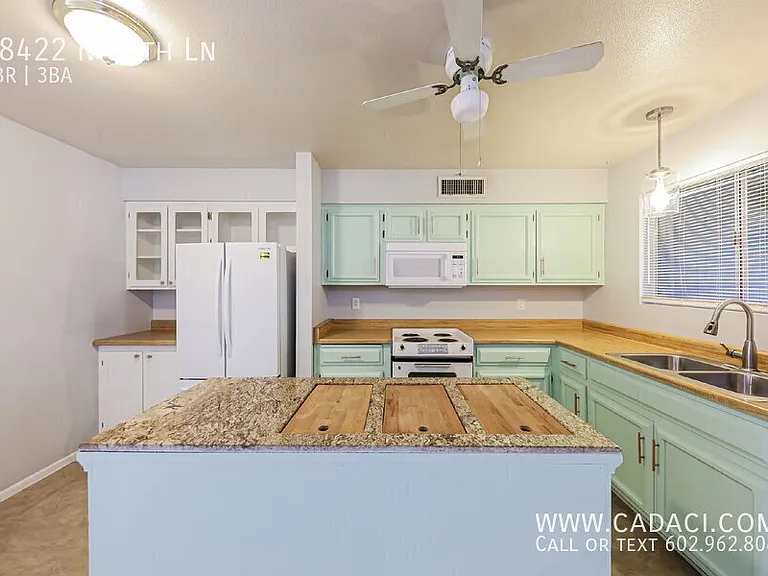 18422 N 30th Ln — Photo 17