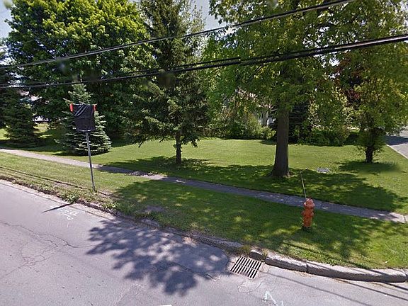 5th image of 142 E Albany St