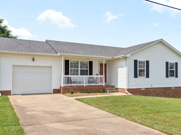 601 Millie Dr, Oak Grove, KY 42262