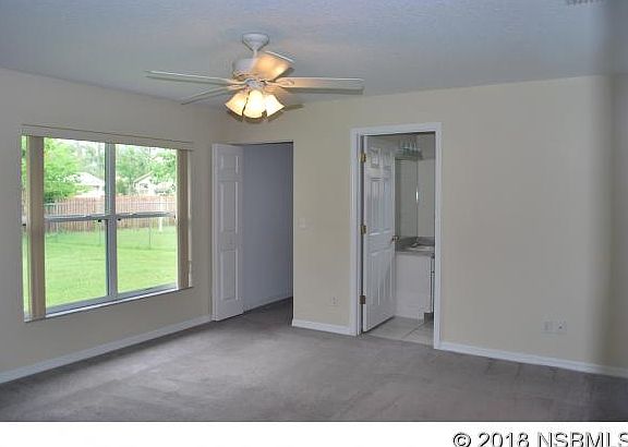 5th image of 3021 Vista Palm Dr
