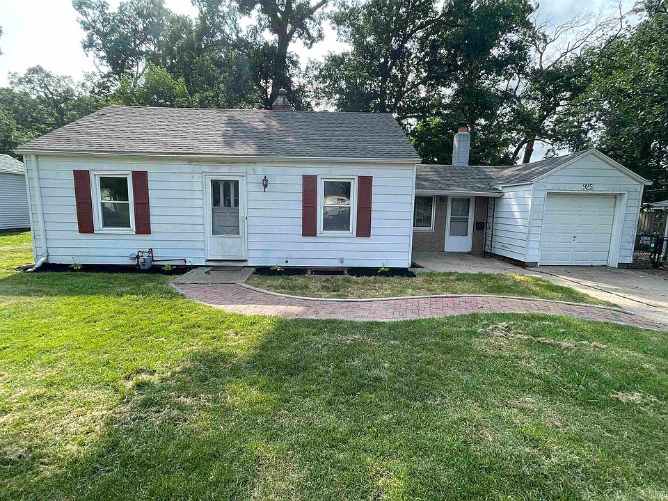 1st image of 925 Garden Ln
