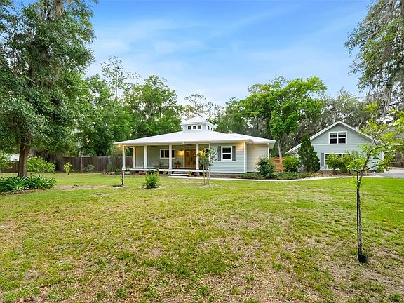 3rd image of 2604 NW 31ST AVENUE
