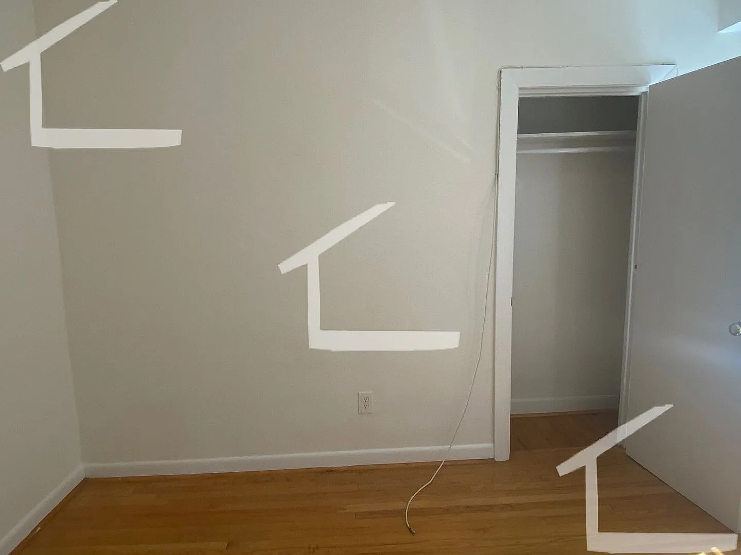 This aparTment has a 'meow' included! — Photo 3