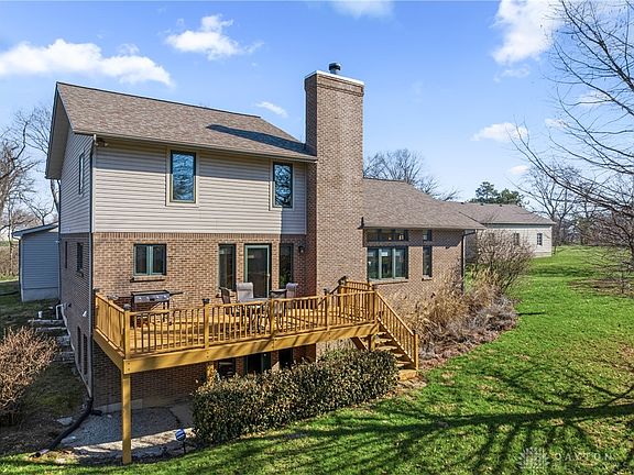 2nd image of 402 Wilson Park Dr