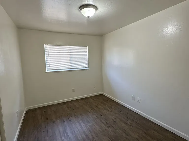 3501 W Colonial Ave #A-D — Photo 11