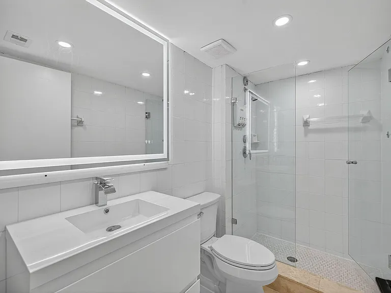 3200 Port Royale Dr N #1205 — Photo 27