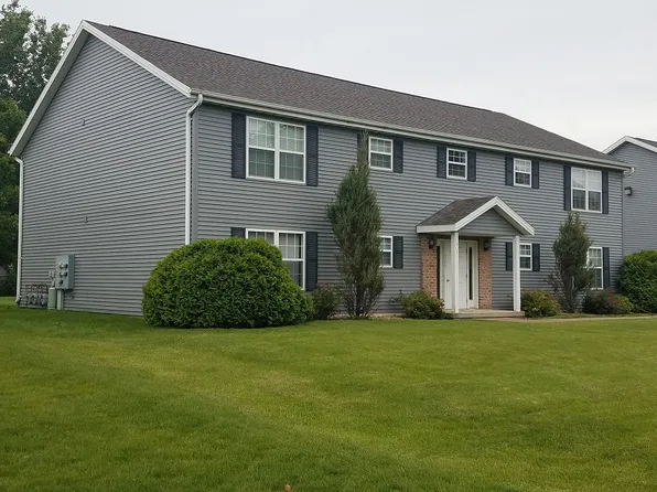 Awesome 2br Available!- Clement St., 1017-1021 Clement St #C, Watertown, WI 53094