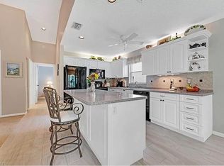 6858 Chartwell Ln, Naples, FL 34104