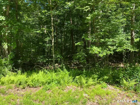 Middle Turnpike LOT 24, Mansfield, CT 06250