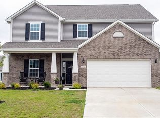 1372 W Crystal Dr, Fortville, IN 46040