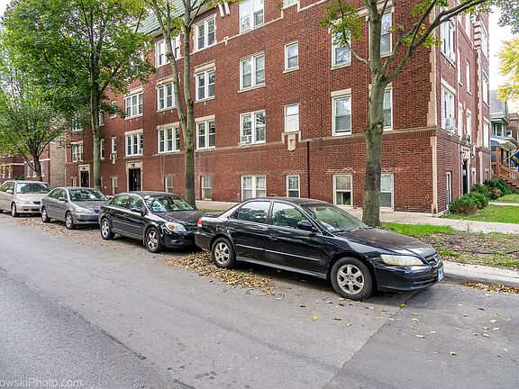 2nd image of 2019 W Argyle St #1