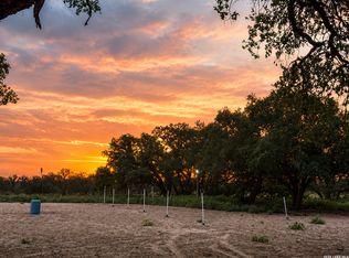 490 Hernandez, Poteet, TX 78065