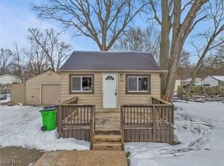 1463 2nd St, Lakemore, OH 44250