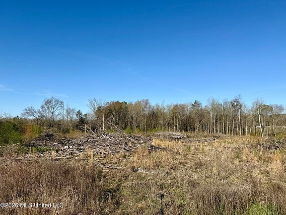 2nd image of 385 Vanarsdale Rd