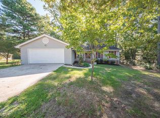 240 Brierwood Dr, Fayetteville, GA 30215